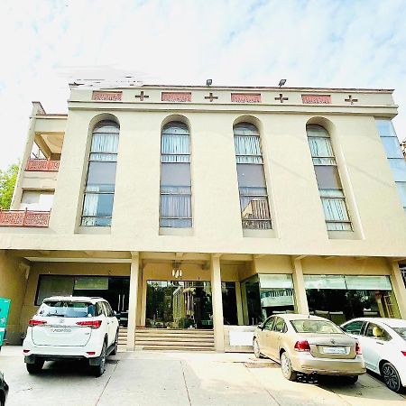 Hotel Bhoomivilas Agra  Eksteriør billede