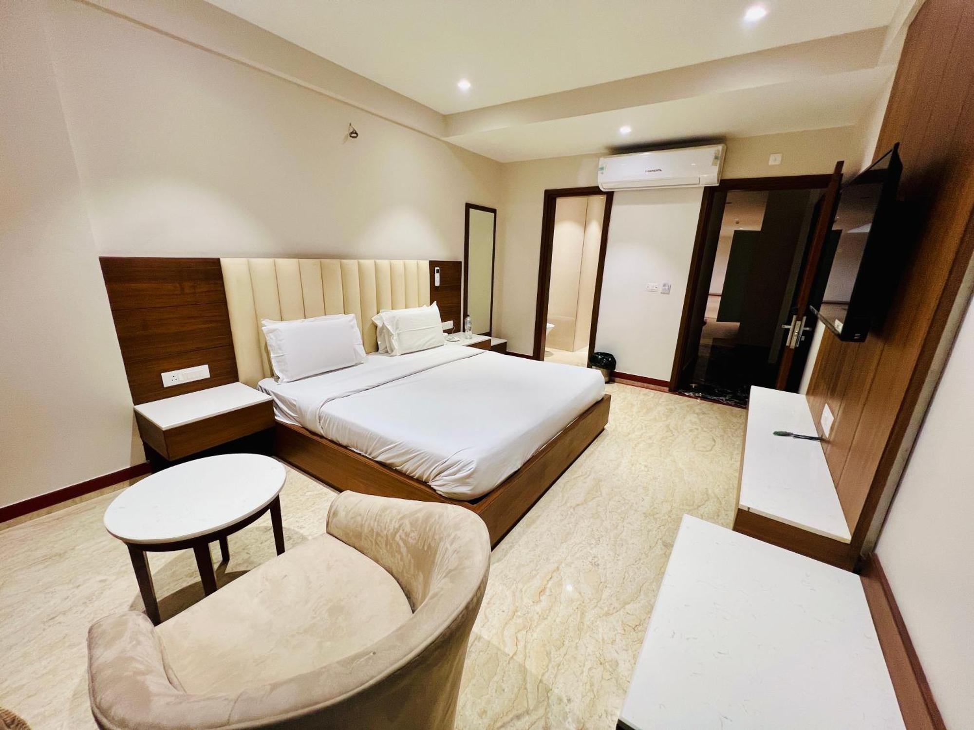 Hotel Bhoomivilas Agra  Eksteriør billede