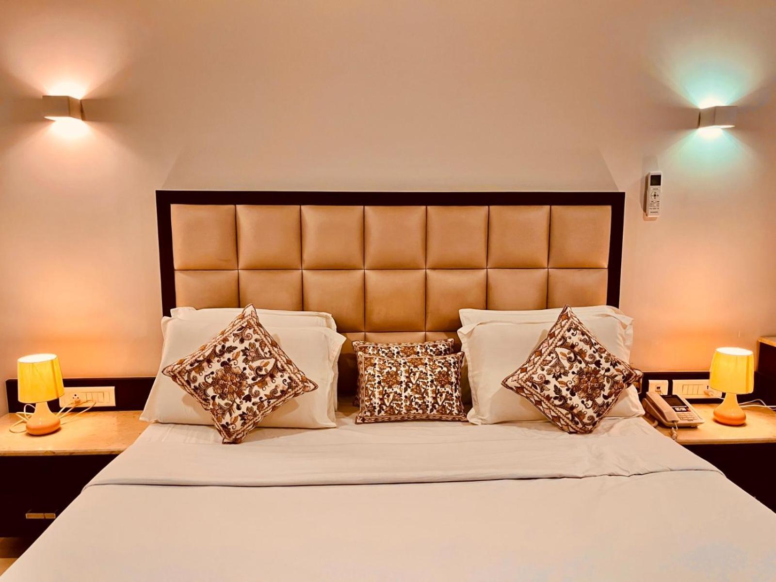 Hotel Bhoomivilas Agra  Eksteriør billede